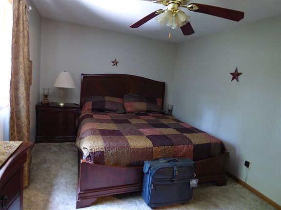5th image of 1114 Forest View Dr N