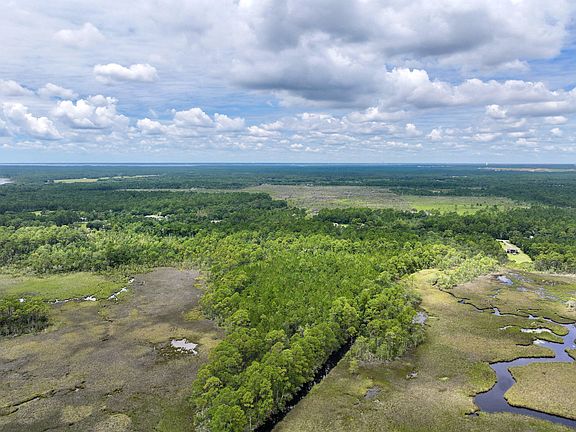 4th image of 3456 Robinson Point Rd