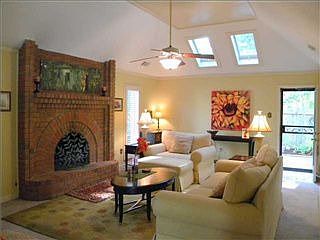 5th image of 1809 Allenby Green Dr