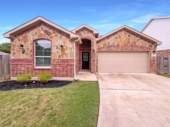 809 Merriot St, Ennis, TX 75119