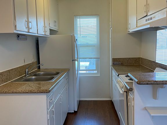 5th image of 4264 Euclid Ave APT 6