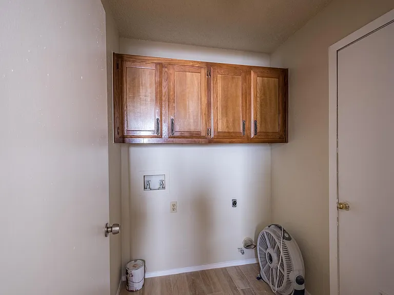 1805 Goodson Ln — Photo 7