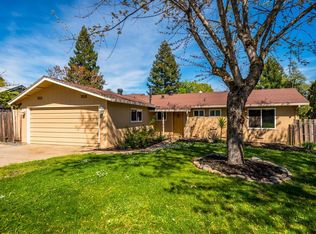 2220 Wildberry Ln, Auburn, CA 95603