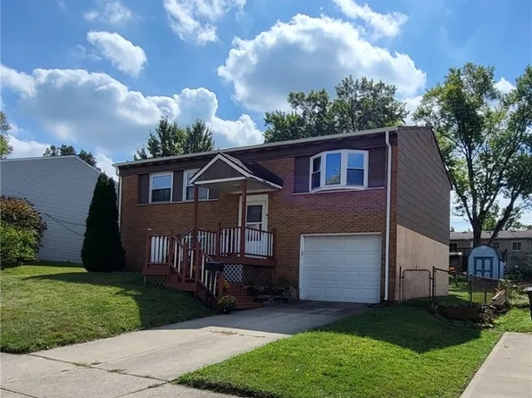 330 Ellenwood Dr, West Carrollton, OH 45449