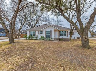 305 W Trinity St, Forney, TX 75126