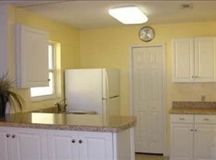 220 S 13th St, Fernandina Beach, FL 32034