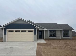 1317 Brock Rd, Dodge City, KS 67801