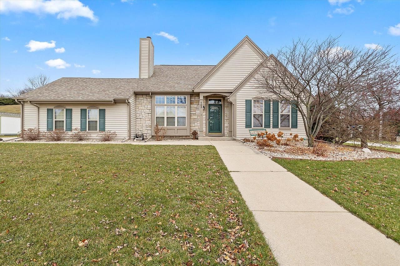 103 Manchester DRIVE, Waukesha, WI 53188 MLS 1859422 Zillow