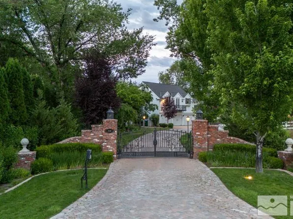 2130 Green Tree Ln, Reno, NV 89511