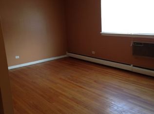 8209 S Maryland Ave APT 03, Chicago, IL 60619