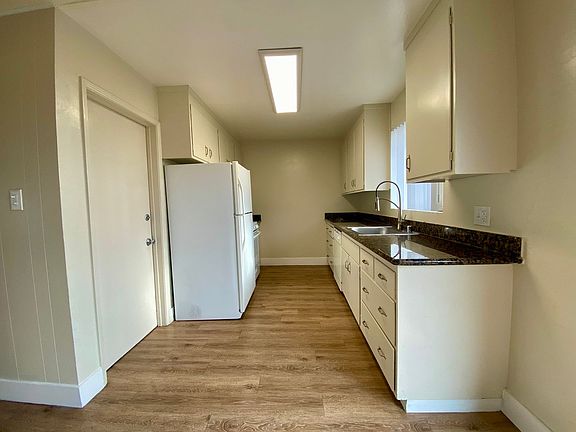 4th image of 24650-24686 Oneil Ave