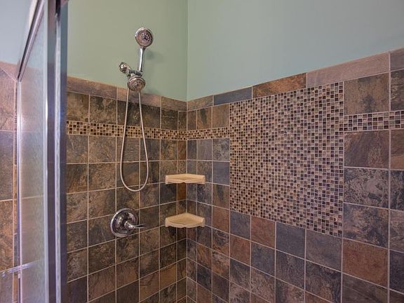5th image of 4948 Longmead Dr