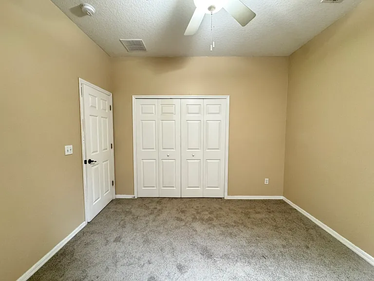 818 Hilly Bend Dr — Photo 12