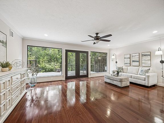 5th image of 6 Gessner Rd