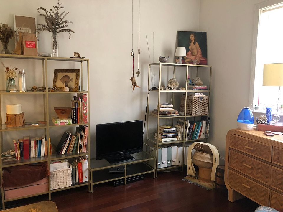 1st image of 238 Catharine St #1F
