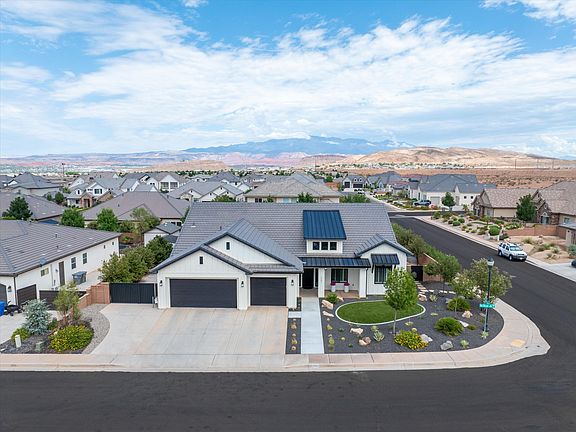2nd image of 1081 Sea Biscuit Way