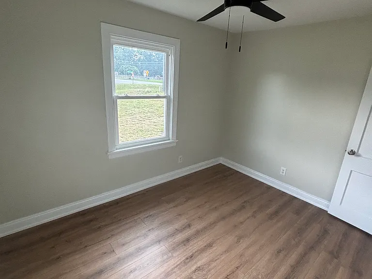 6596 Charles City Rd — Photo 12