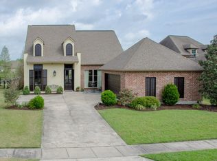 9433 Country Lake Dr, Baton Rouge, LA 70817