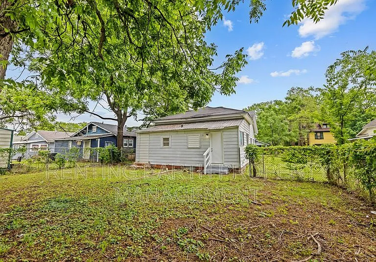 2608 Avenue G — Photo 22