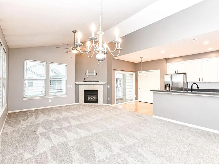 12690 Leah Ln — Photo 3