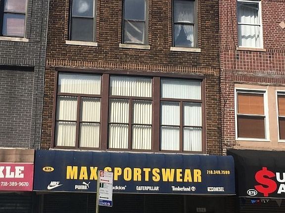 4th image of 675 Manhattan Ave