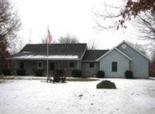 3113 S Grow Rd, Sidney, MI 48885