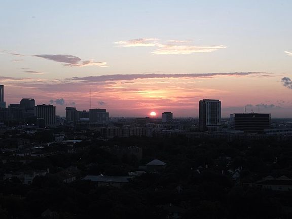4th image of 3411-1705 Yoakum Blvd