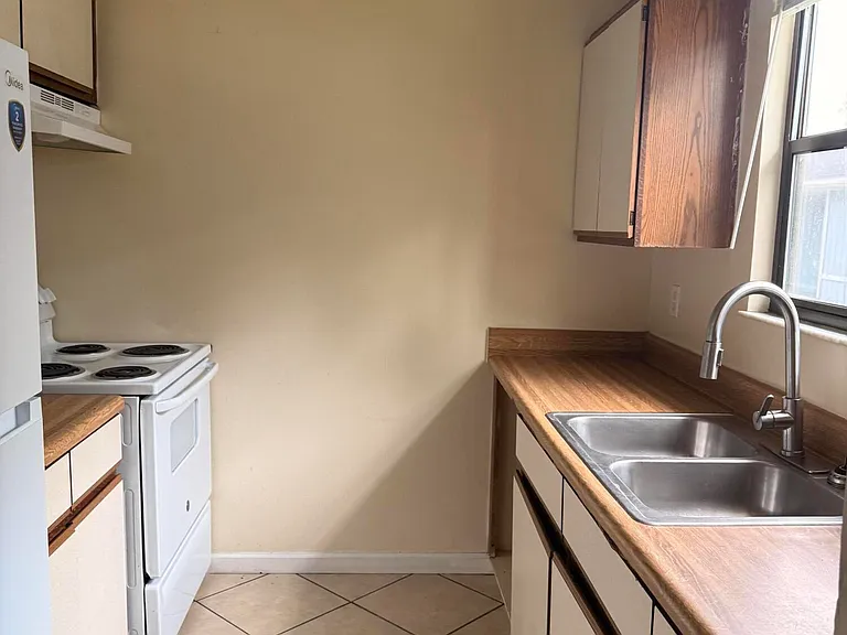 7623 Indian Lakes Dr #3 — Photo 2