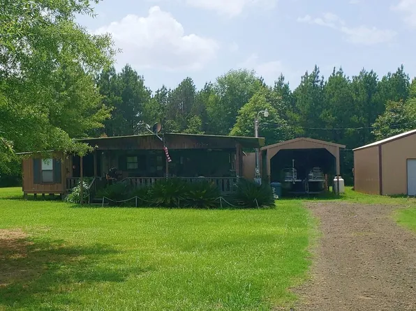 829 Caribbean Dr, Florien, LA 71429