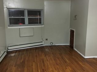 2420 36th St #1, Astoria, NY 11103