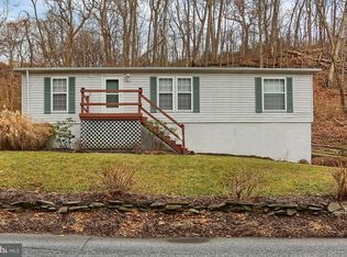 30 Magaro Rd, Enola, PA 17025