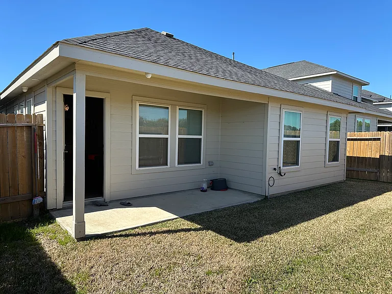 15515 Sailpoint Ln — Photo 29