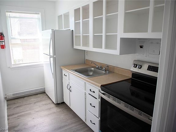 3rd image of 13833 Cedar Rd APT 205B