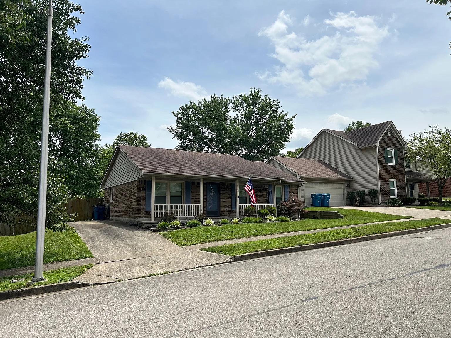 3 bed, 1064 sqft, $1,900 — Photo 3