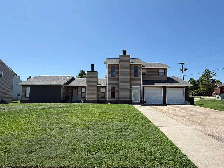1020 Chowning Ave — Photo 1