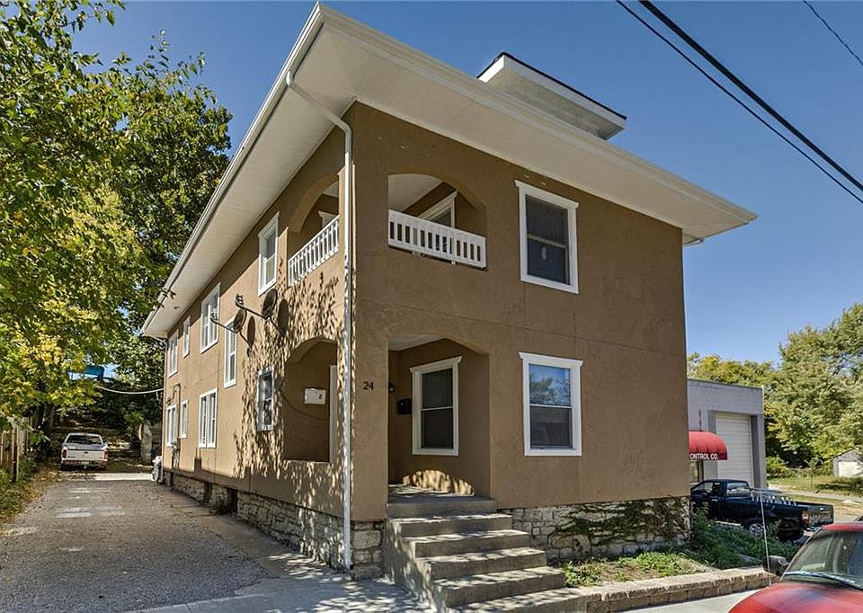 1st image of 24 N 10th St