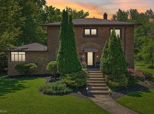 19449 Westwood Dr, Strongsville, OH 44149