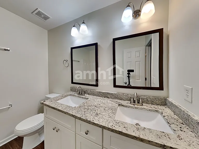 3872 Rosebud Park Dr — Photo 17