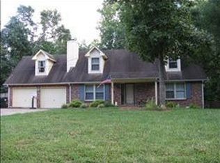 220 Pine Mountain Rd, Clarksville, TN 37042