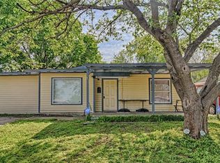1041 Highland Dr, Grand Prairie, TX 75051