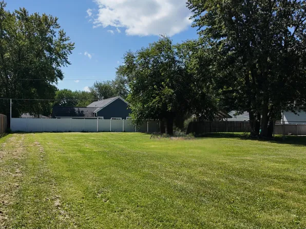 2408 Chestnut St, Joliet, IL 60435