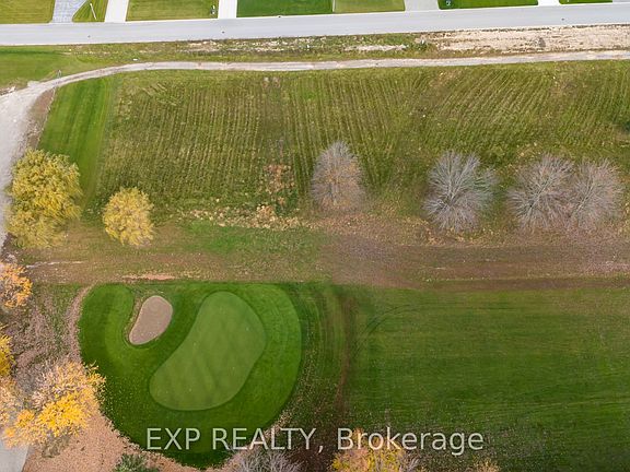 3rd image of 2 Golf Dr