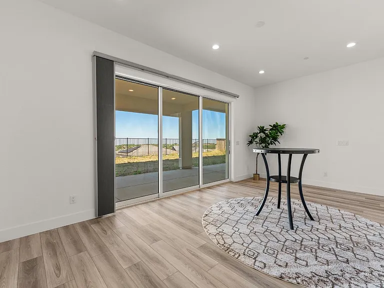 6162 Kings Peak Dr — Photo 16
