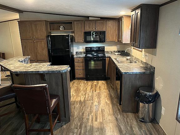 Equipped Kitchen