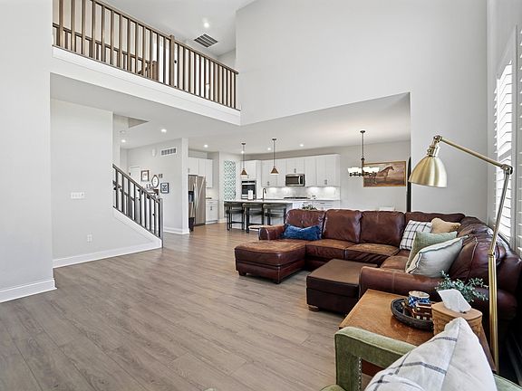 2nd image of 1204 Adison Rdg