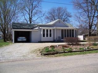 505 S 3rd St, Effingham, IL 62401