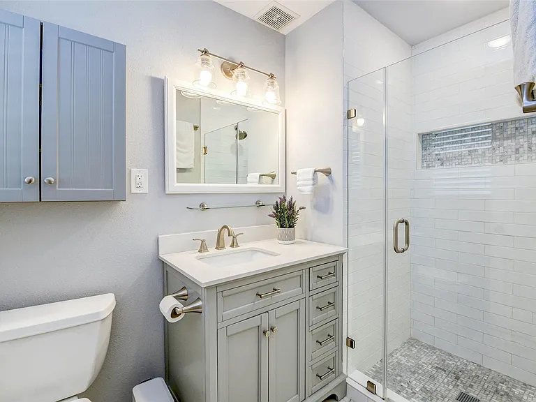 6914 Alderney Dr — Photo 18