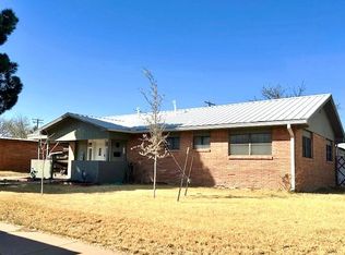 1806 W 9th St, Fort Stockton, TX 79735