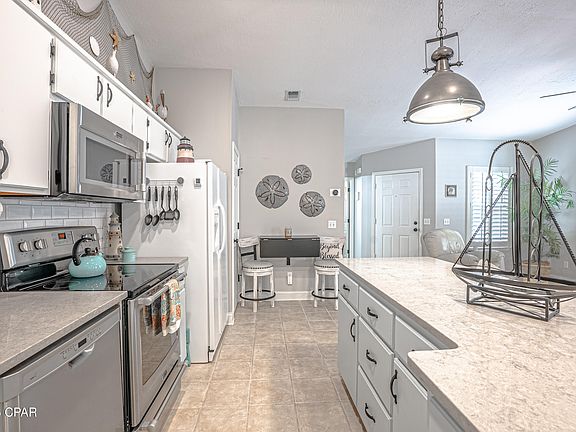 3rd image of 5314 Beach Dr #5314
