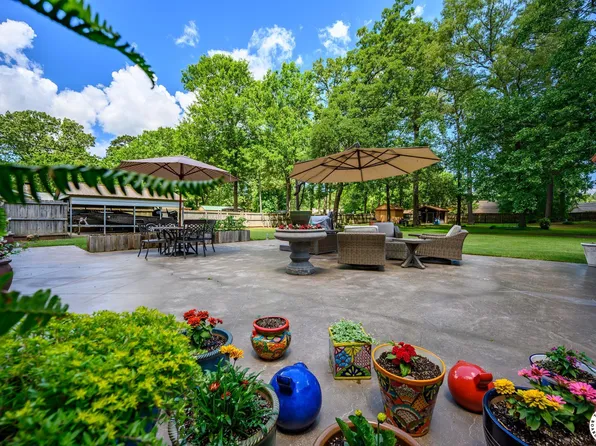 5802 Forest Grove Rd, Texarkana, TX 75503